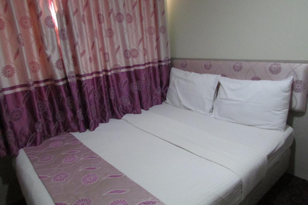 Meriton Hotel Szingapúr Kültér fotó